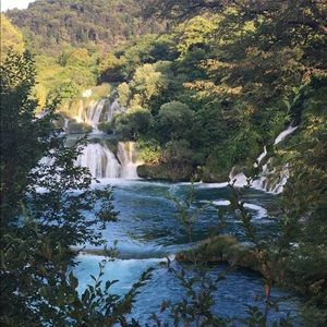 Meet your Posher, Anatta